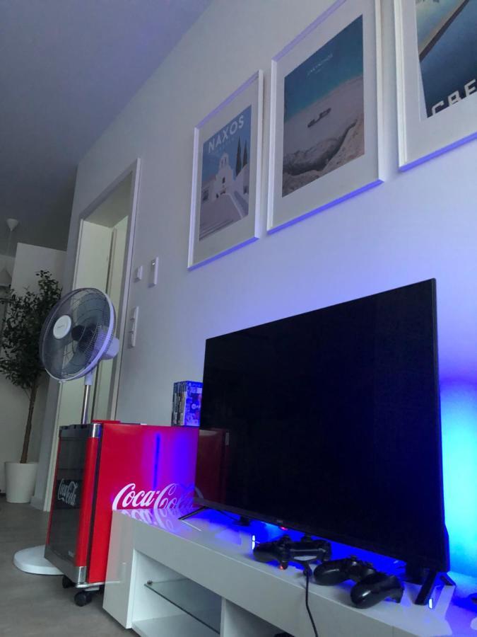 Luxurioeses Apartment,Neubau, 4 Personen, Parkplatz, Griechischer Stil Бохум Екстериор снимка